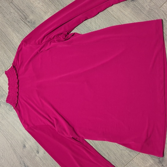 Susan Graver smock neck fuschia blouse - Picture 8 of 8